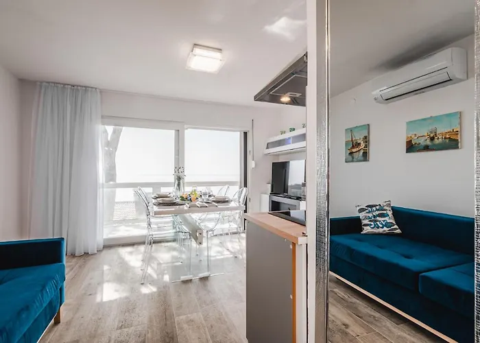 Aurora - Zf Hvar Apartman *